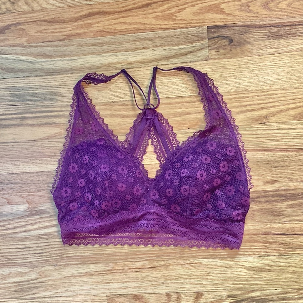 Victoria’s Secret Lace Size Medium Burgundy Longline Bralette